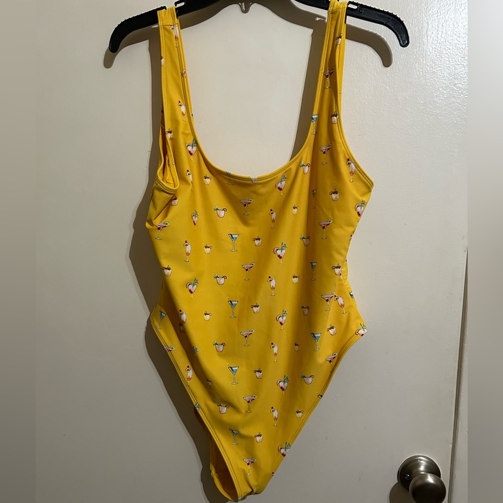 NWOT Bathing suit